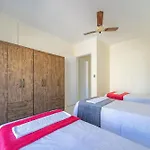 Ap Prox Da Praia No Centro De Balneario Sdc601